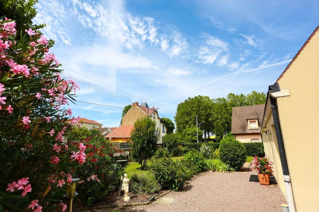 F3 80 M2 Longere Plain Pied Au Centre Auxonne. Villa Dış mekan fotoğraf
