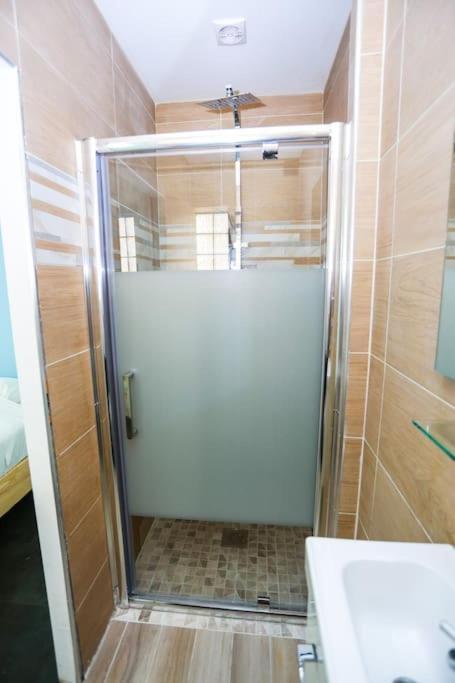 F3 80 M2 Longere Plain Pied Au Centre Auxonne. Villa Dış mekan fotoğraf