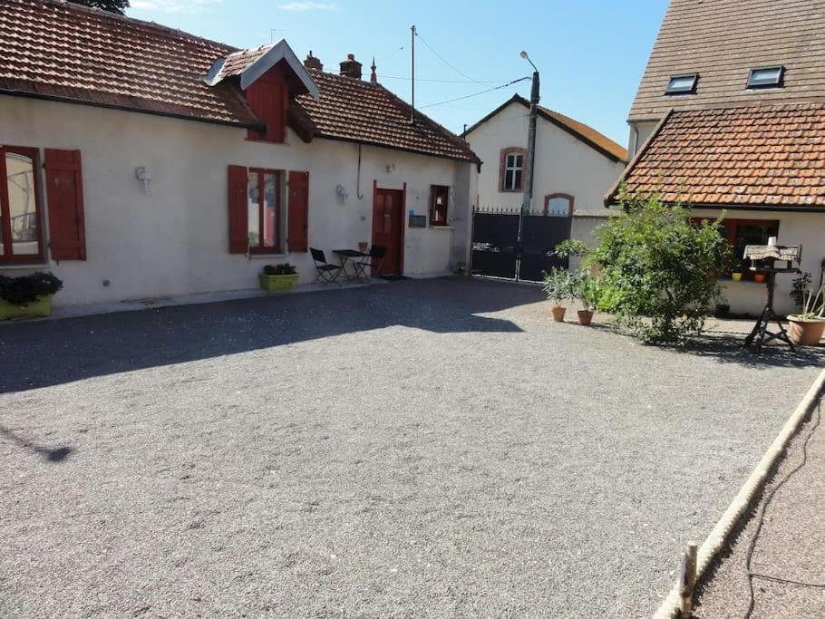 F3 80 M2 Longere Plain Pied Au Centre Auxonne. Villa Dış mekan fotoğraf